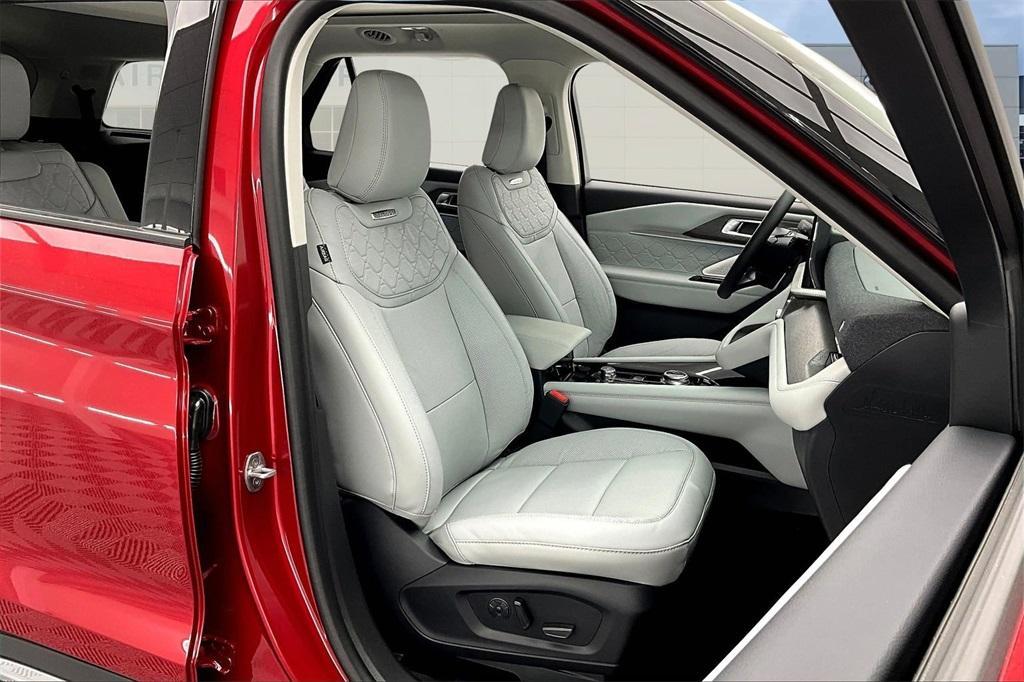 new 2025 Ford Explorer car, priced at $59,353