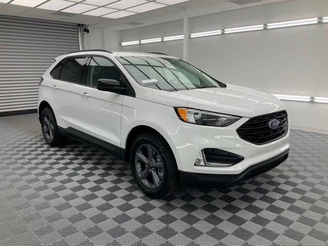 new 2024 Ford Edge car, priced at $35,690