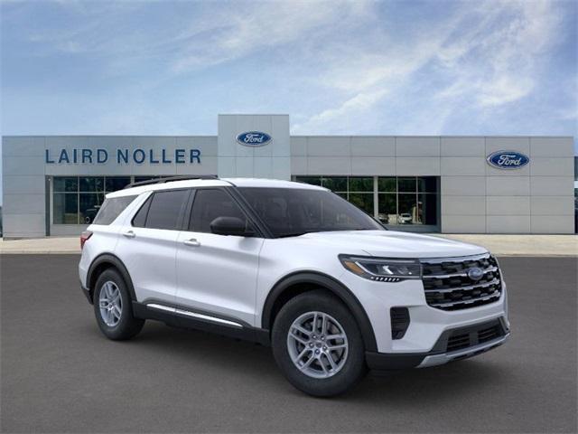 new 2025 Ford Explorer car, priced at $39,925