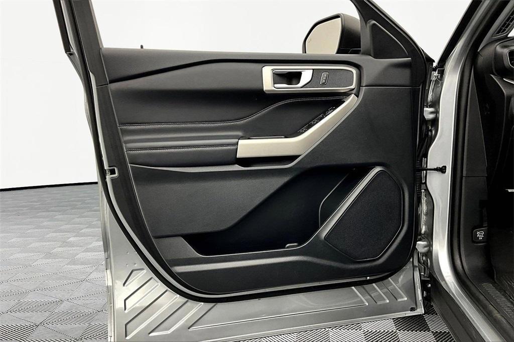 used 2023 Ford Explorer car, priced at $34,000