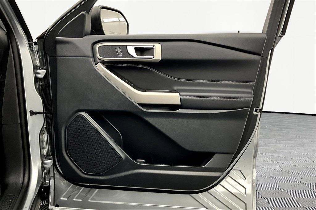 used 2023 Ford Explorer car, priced at $34,000