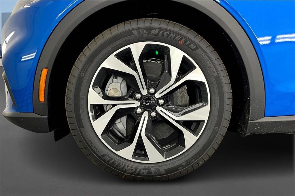 new 2025 Ford Mustang Mach-E car, priced at $38,284