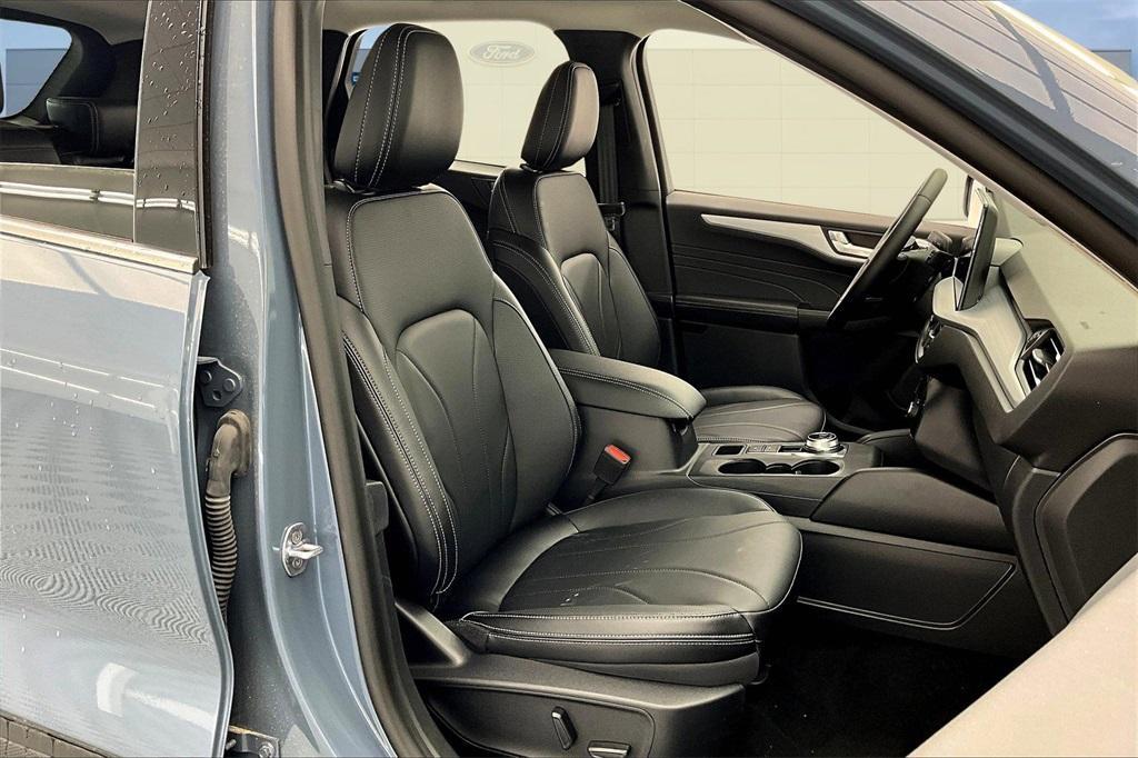 new 2025 Ford Escape car, priced at $40,085
