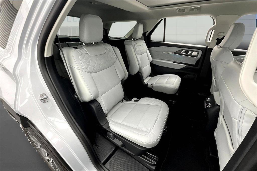 new 2025 Ford Explorer car, priced at $63,415