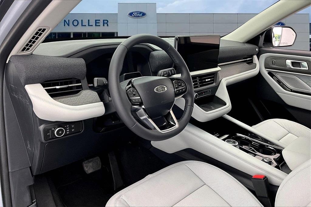 new 2025 Ford Explorer car, priced at $63,415