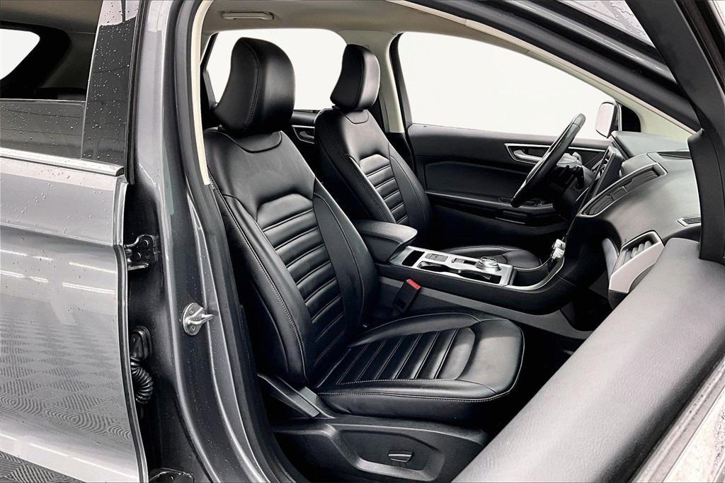 used 2022 Ford Edge car, priced at $18,432