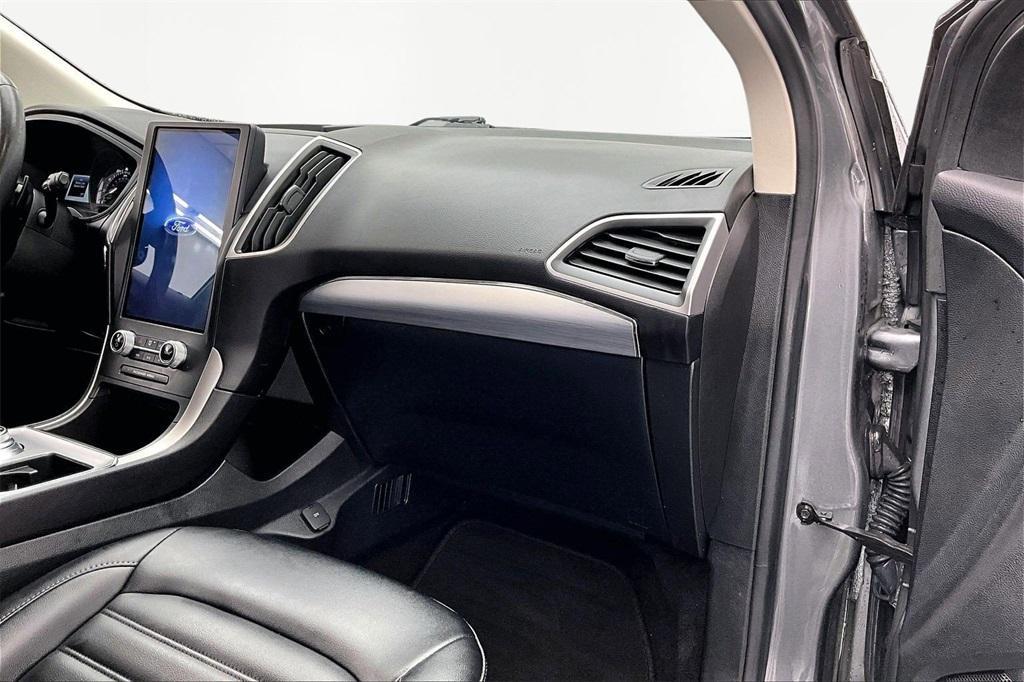 used 2022 Ford Edge car, priced at $18,432