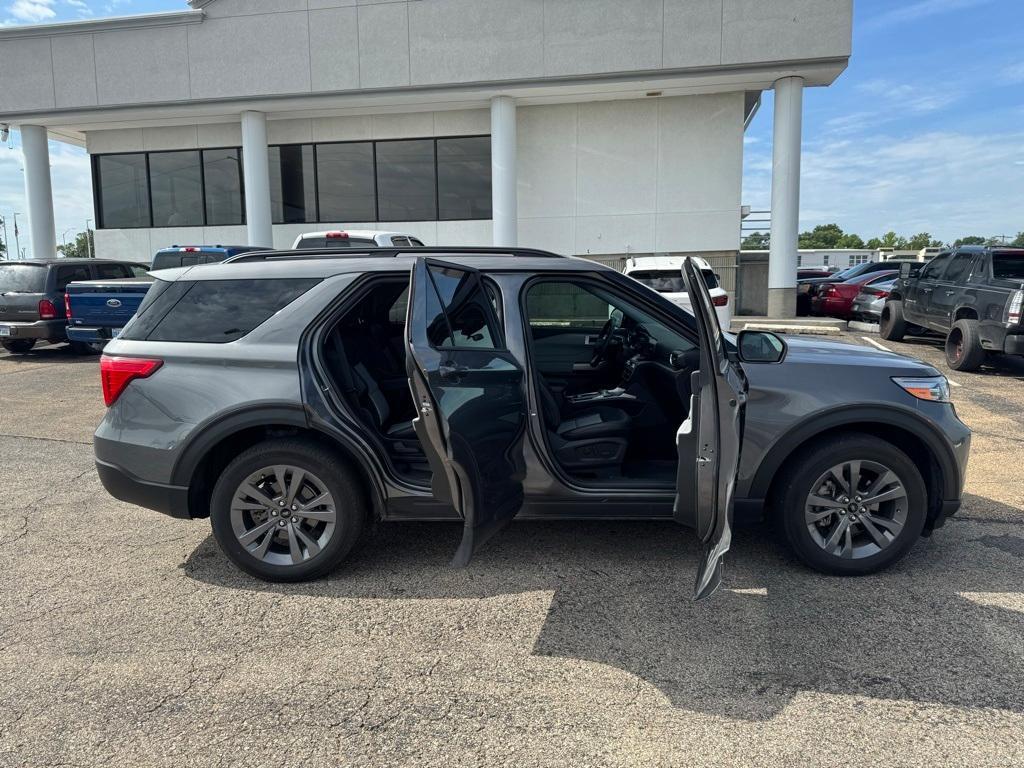 used 2023 Ford Explorer car, priced at $35,534