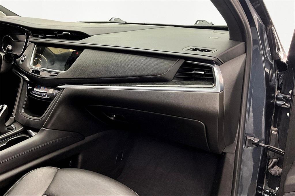 used 2021 Cadillac XT5 car, priced at $30,600