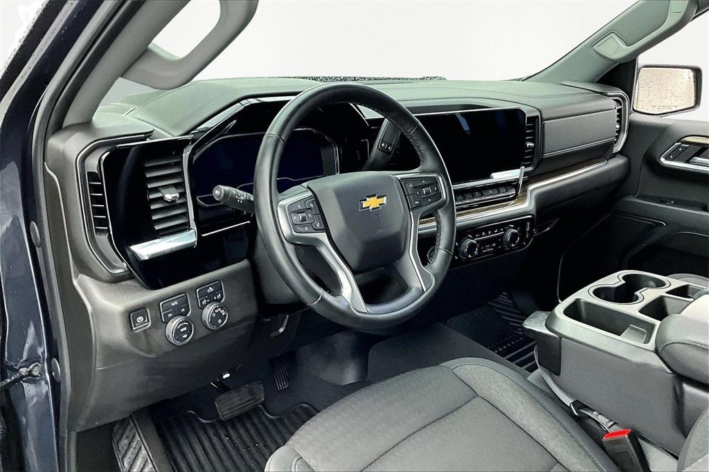 used 2024 Chevrolet Silverado 1500 car, priced at $40,700