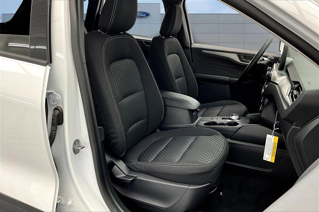 new 2025 Ford Escape car, priced at $25,984