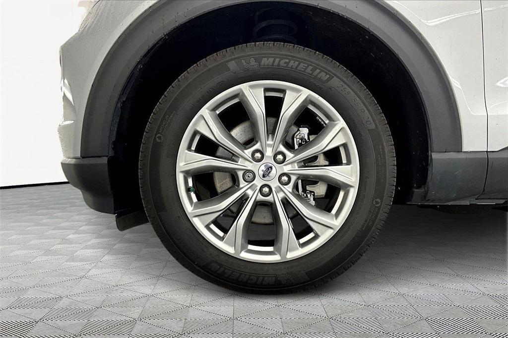 used 2024 Ford Explorer car, priced at $35,399