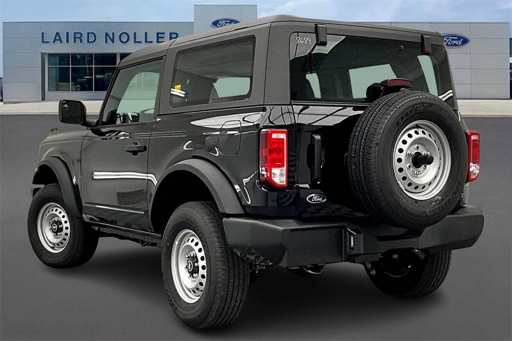 new 2025 Ford Bronco car, priced at $40,909