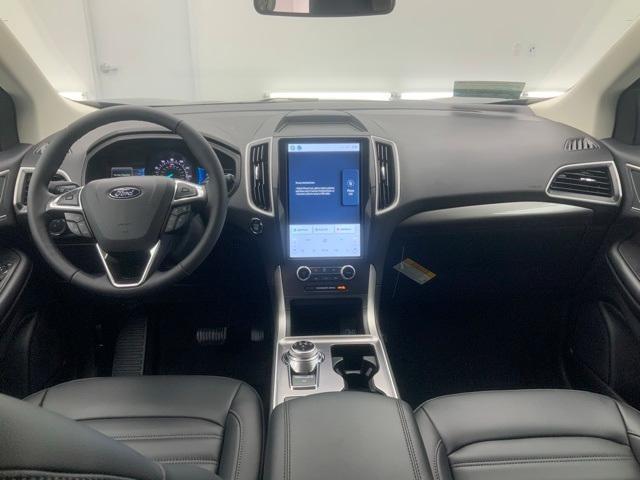 new 2024 Ford Edge car, priced at $42,307