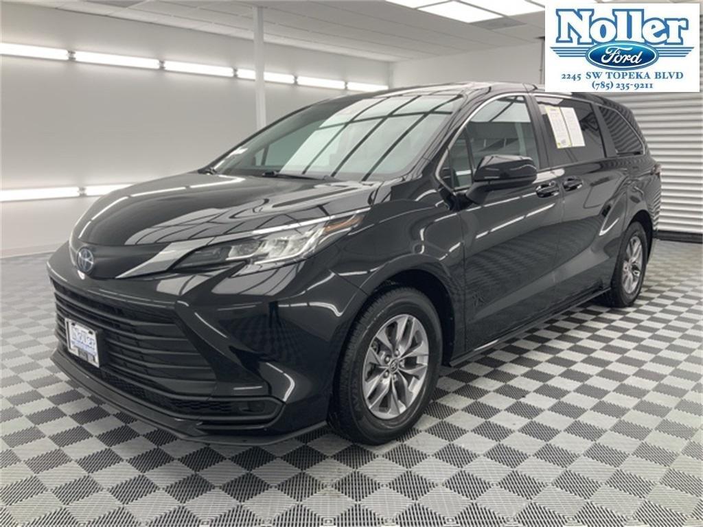 used 2023 Toyota Sienna car, priced at $35,995