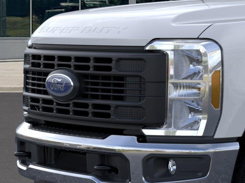 new 2025 Ford F-350 car, priced at $69,451