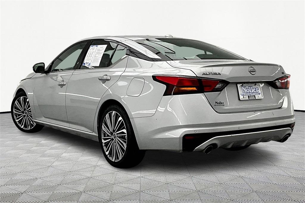 used 2023 Nissan Altima car, priced at $22,300