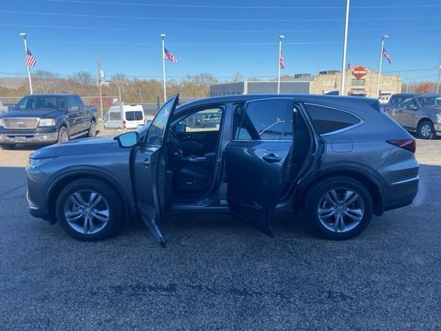 used 2022 Acura MDX car, priced at $35,498