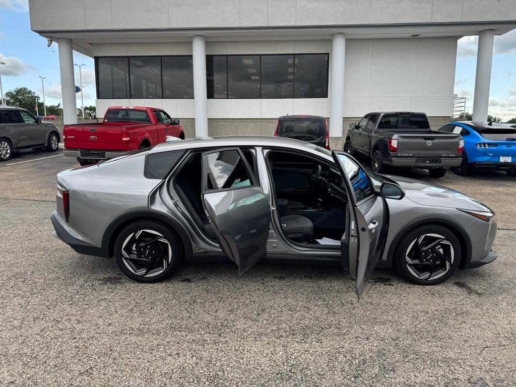 used 2025 Kia K4 car, priced at $22,819