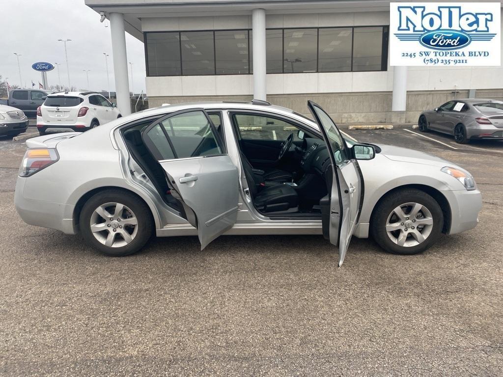 used 2008 Nissan Altima car