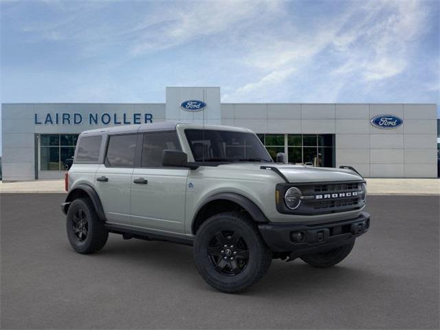 new 2024 Ford Bronco car, priced at $48,304