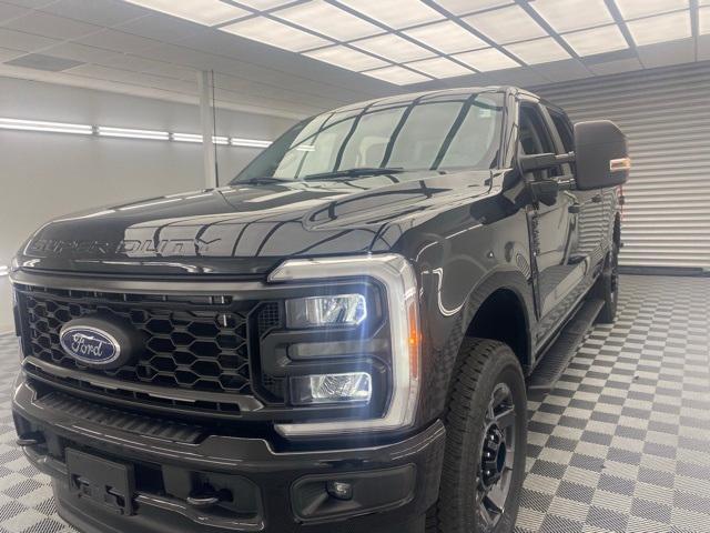 new 2024 Ford F-250 car, priced at $58,052