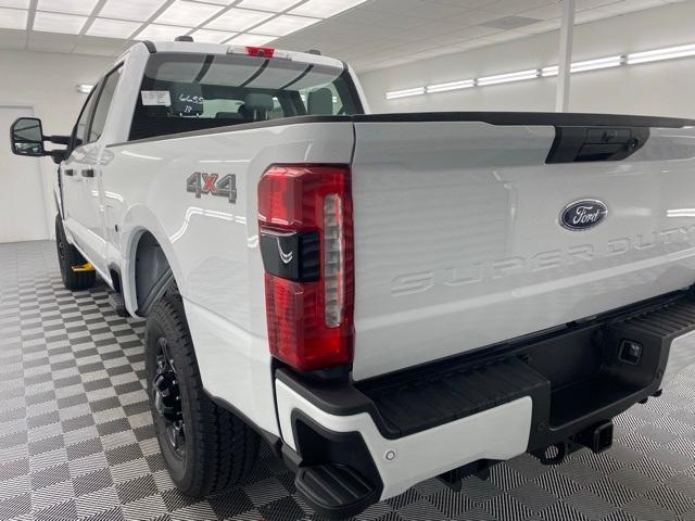 new 2024 Ford F-350 car, priced at $54,144