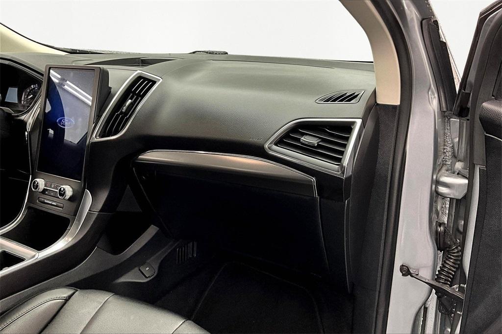 used 2022 Ford Edge car, priced at $30,500