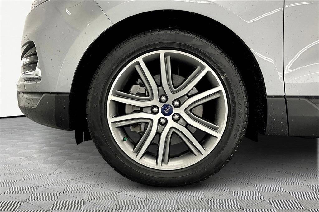 used 2022 Ford Edge car, priced at $30,500