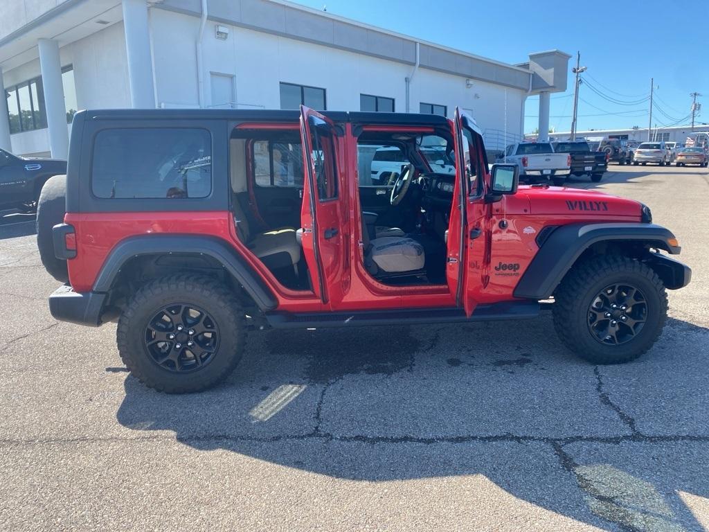 used 2021 Jeep Wrangler Unlimited car, priced at $32,157