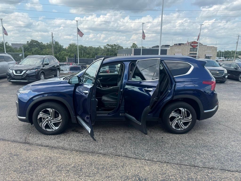 used 2022 Hyundai Santa Fe car, priced at $24,000