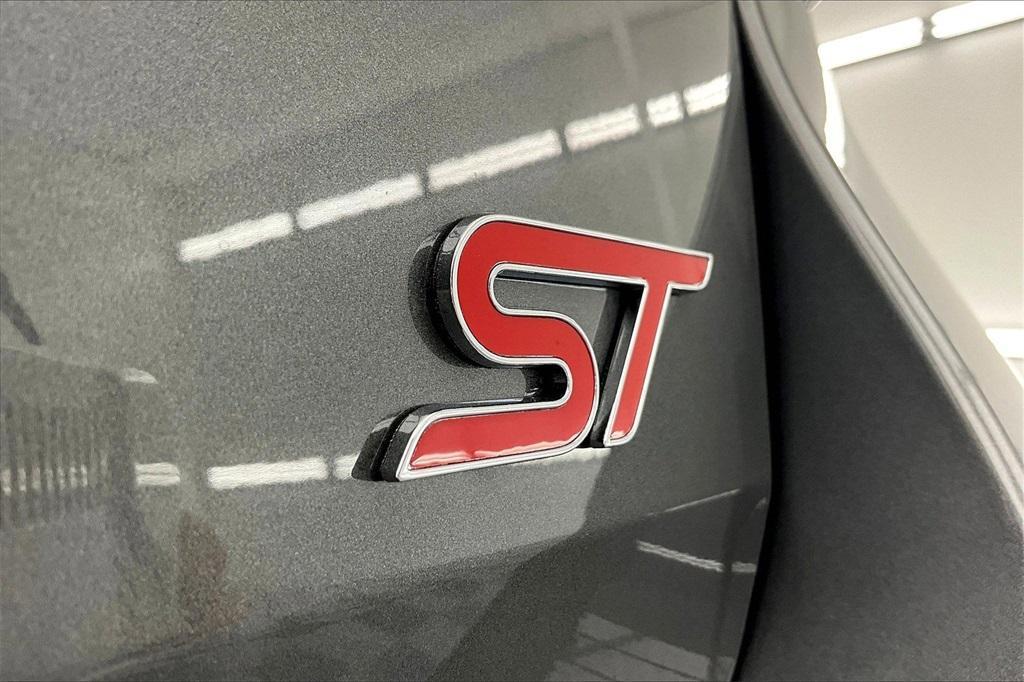 new 2025 Ford Explorer car, priced at $57,165