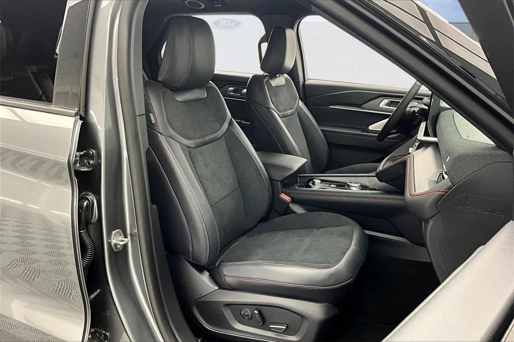 new 2025 Ford Explorer car, priced at $58,606