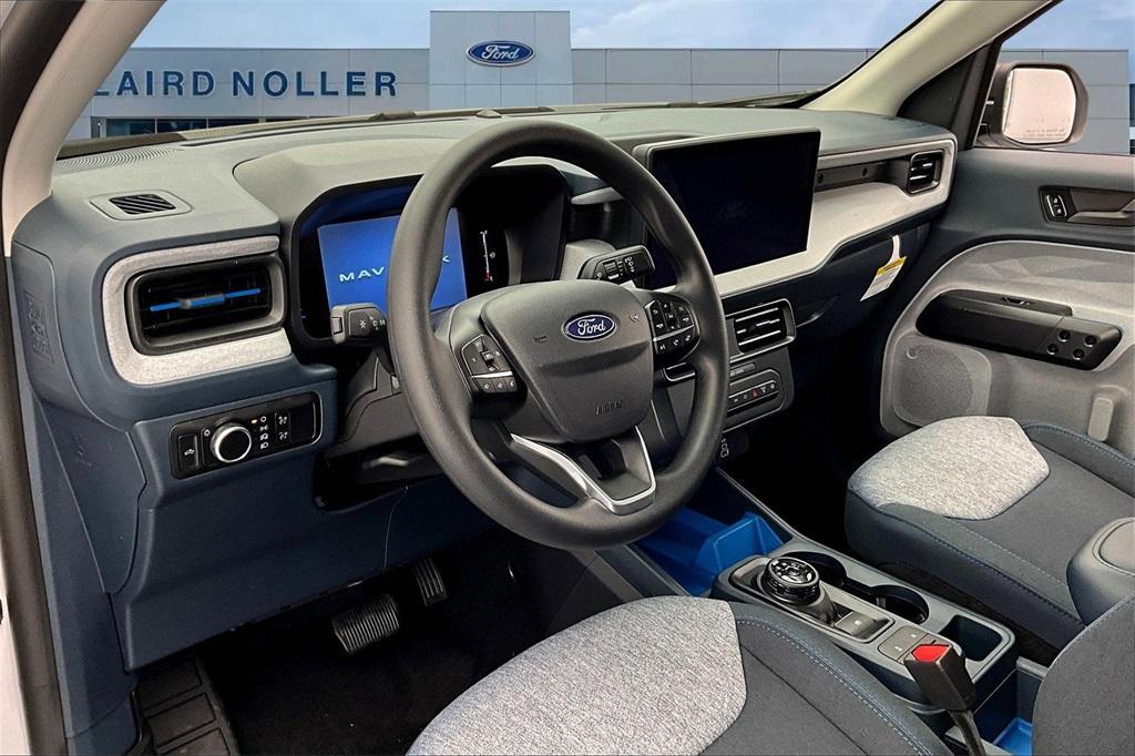 new 2025 Ford Maverick car, priced at $28,974