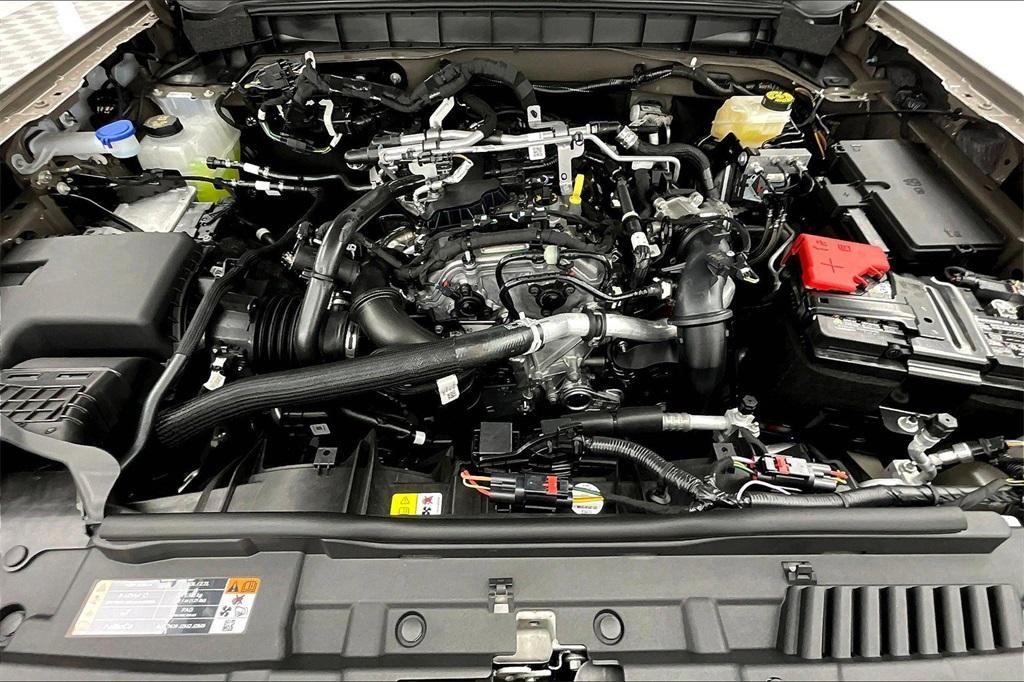 new 2025 Ford Bronco car, priced at $42,030