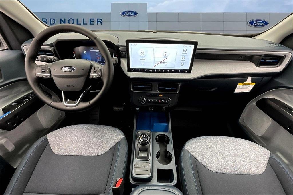 new 2025 Ford Maverick car, priced at $31,991