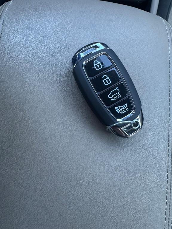 used 2020 Hyundai Santa Fe car, priced at $20,325