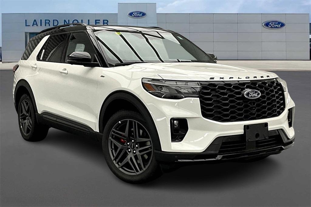 new 2025 Ford Explorer car, priced at $52,954