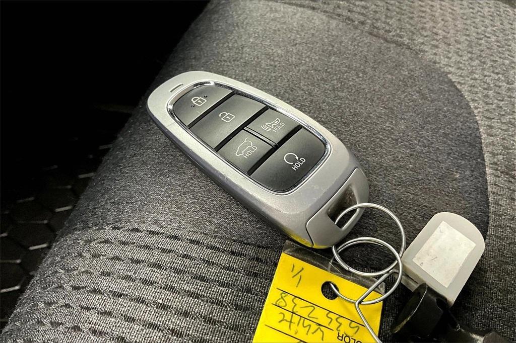 used 2023 Hyundai Santa Fe car, priced at $25,500