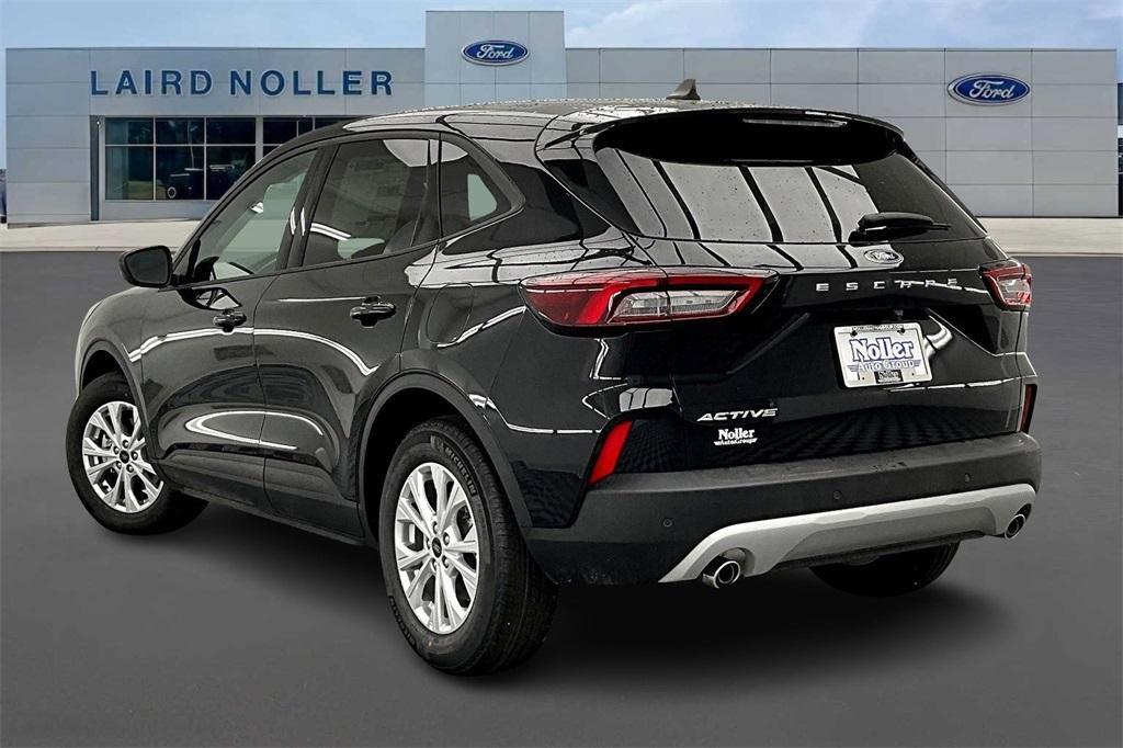 new 2025 Ford Escape car, priced at $26,305