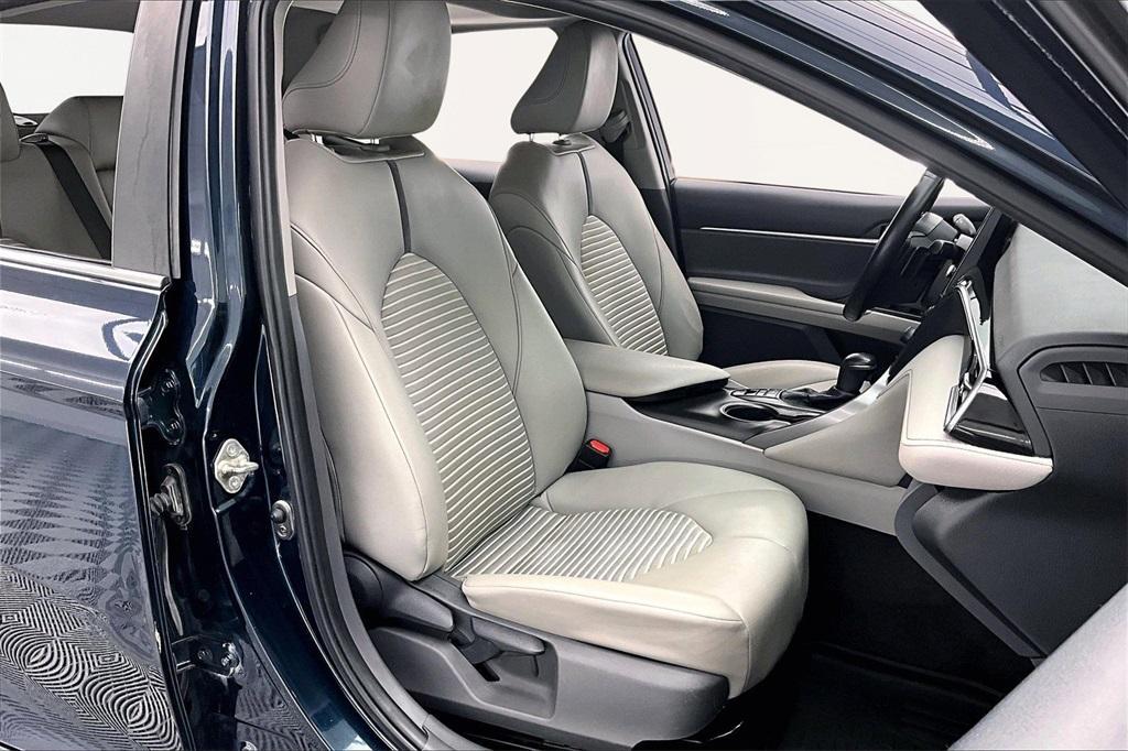 used 2021 Toyota Camry Hybrid car, priced at $18,700