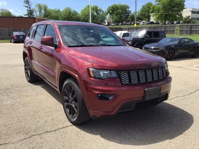 used 2017 Jeep Grand Cherokee car, priced at $13,040