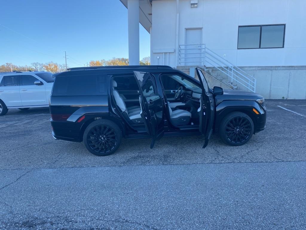 used 2024 Hyundai Santa Fe car, priced at $38,500