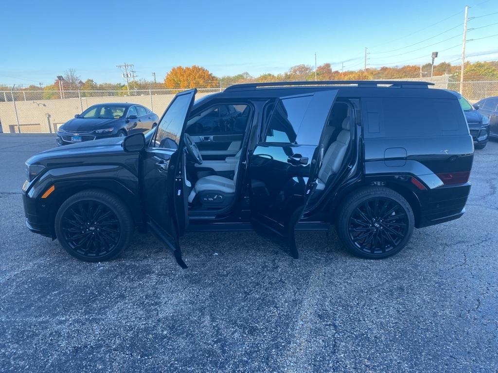 used 2024 Hyundai Santa Fe car, priced at $38,500