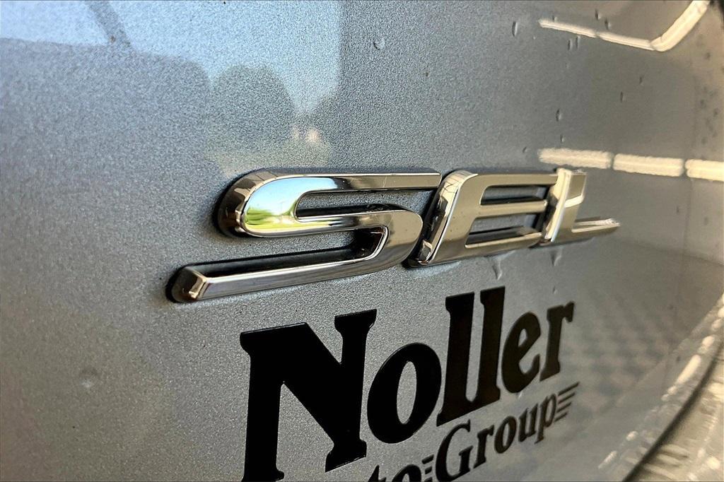 used 2022 Ford Edge car, priced at $25,200