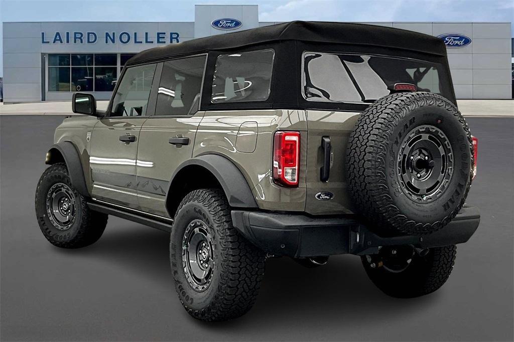new 2025 Ford Bronco car, priced at $49,870