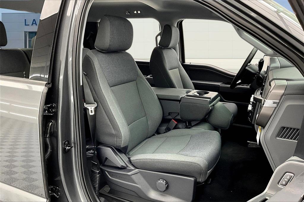 new 2025 Ford F-150 car, priced at $49,558
