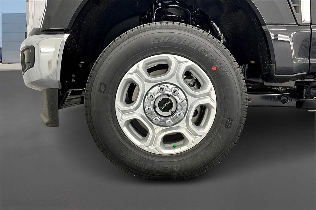 new 2025 Ford F-350 car, priced at $54,151