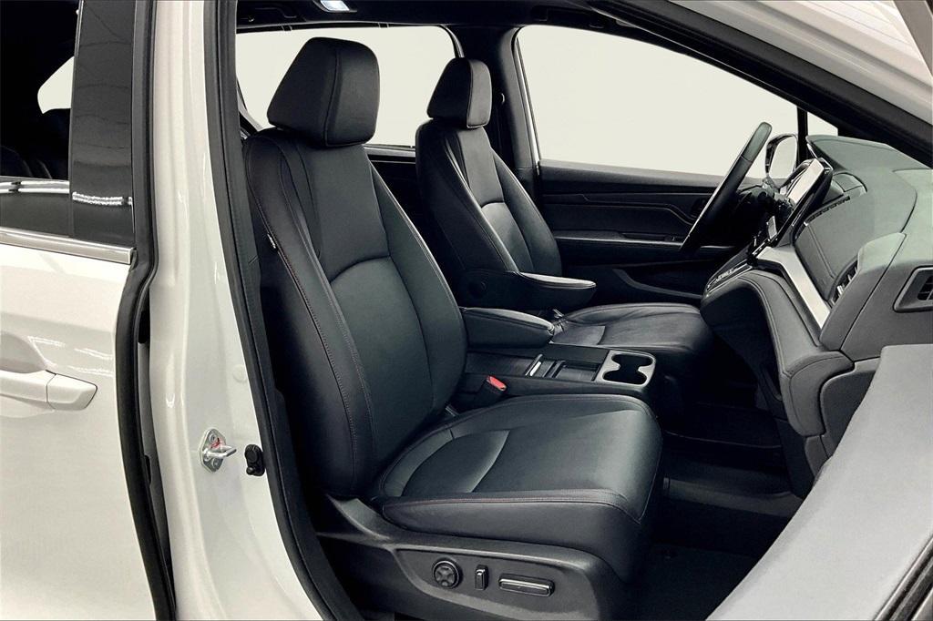used 2024 Honda Odyssey car, priced at $40,500