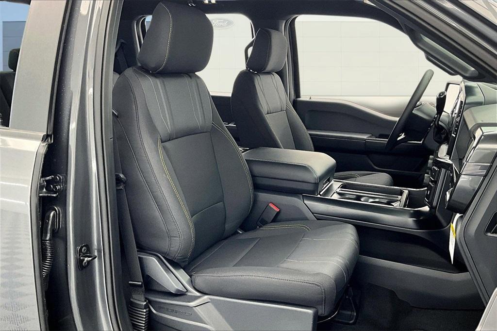 new 2025 Ford F-150 car, priced at $43,294